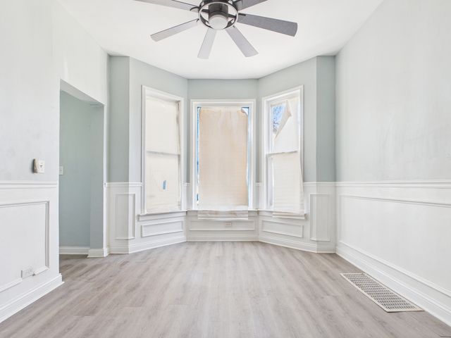 7122 S Champlain Avenue, Chicago, IL 60619