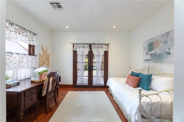 3638 Lewis, Long Beach, CA 90807