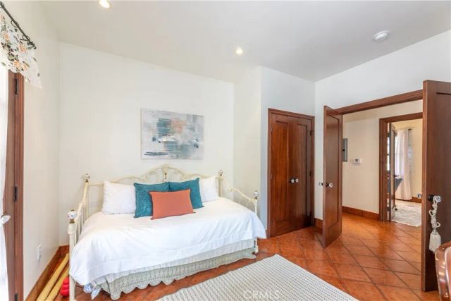 3638 Lewis, Long Beach, CA 90807