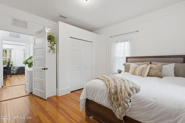 3675 OAK Street, Jacksonville, FL 32205