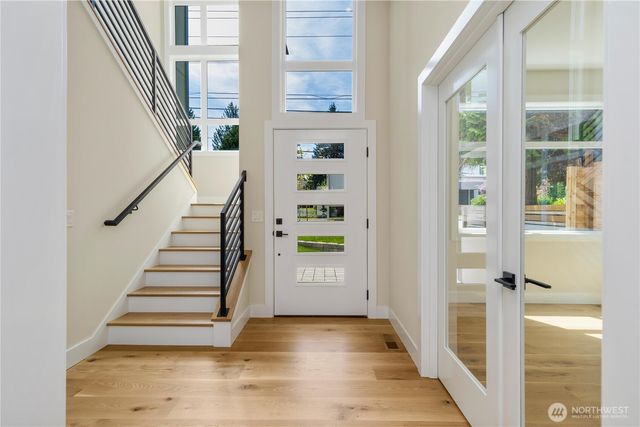 12642 NE 80th Street, Kirkland, WA 98033