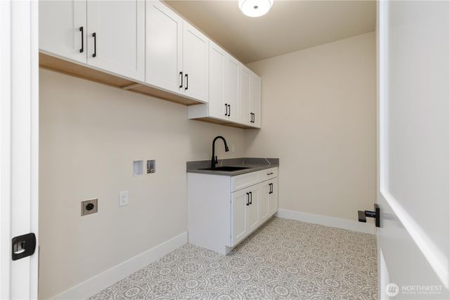 12642 NE 80th Street, Kirkland, WA 98033
