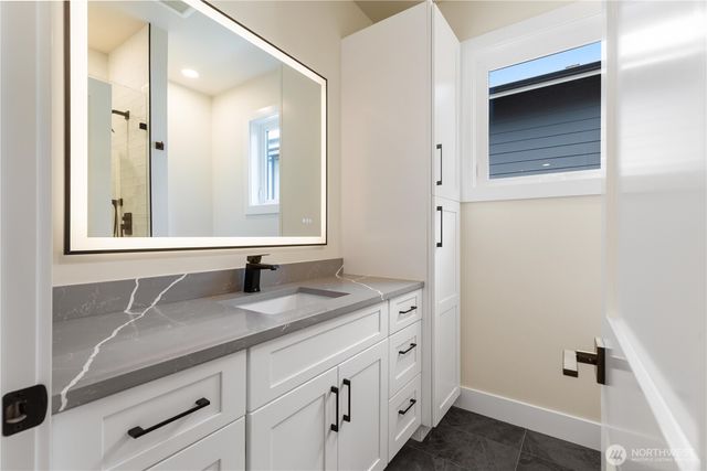 12642 NE 80th Street, Kirkland, WA 98033