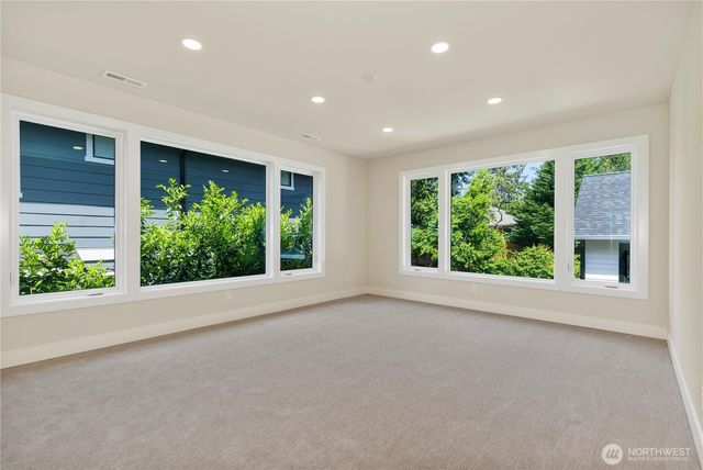 12642 NE 80th Street, Kirkland, WA 98033