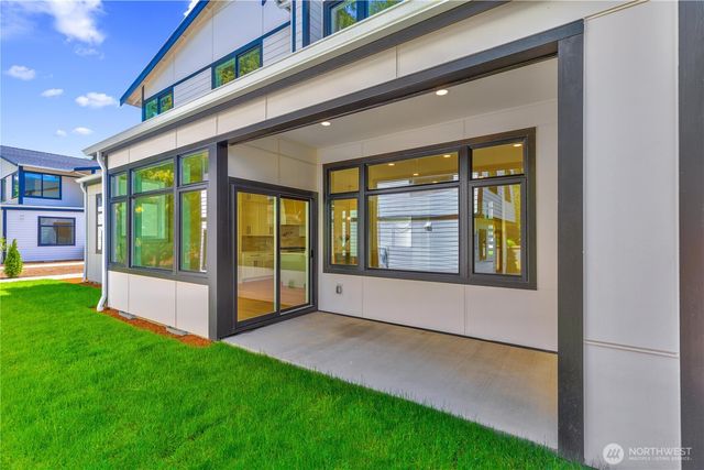 12642 NE 80th Street, Kirkland, WA 98033
