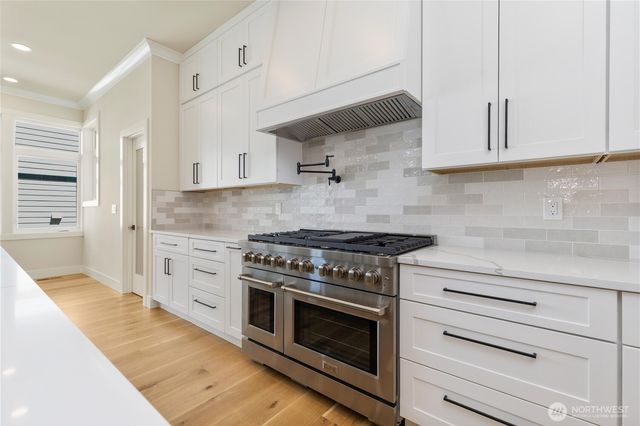 12642 NE 80th Street, Kirkland, WA 98033