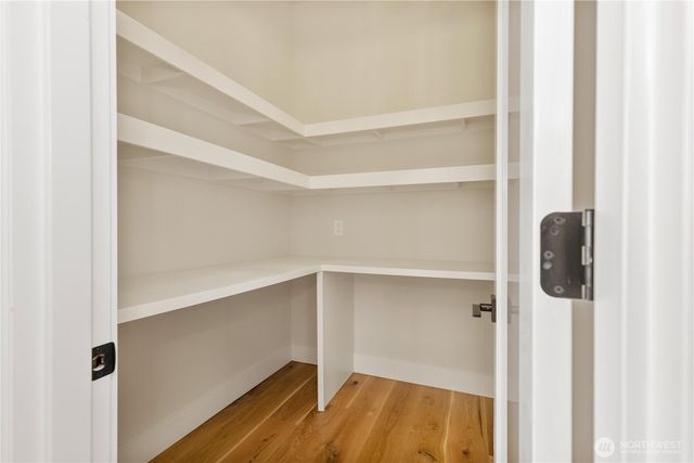 12642 NE 80th Street, Kirkland, WA 98033