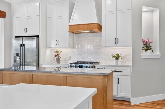 7508 Sunset Sail Avenue, Edmond, OK 73034