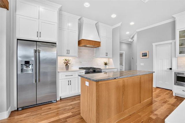 7508 Sunset Sail Avenue, Edmond, OK 73034