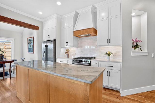 7508 Sunset Sail Avenue, Edmond, OK 73034