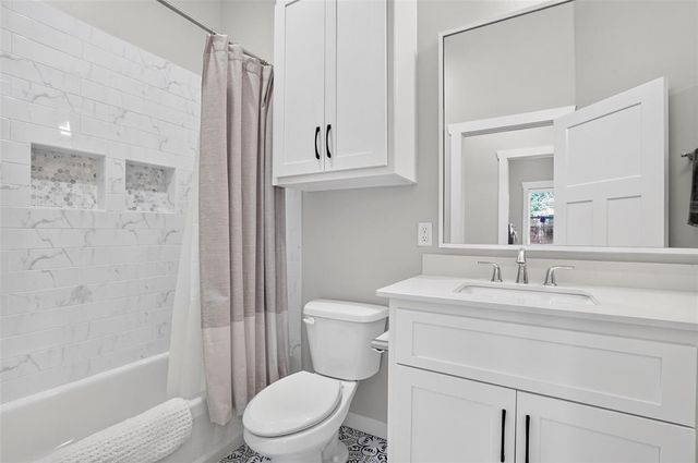 7508 Sunset Sail Avenue, Edmond, OK 73034