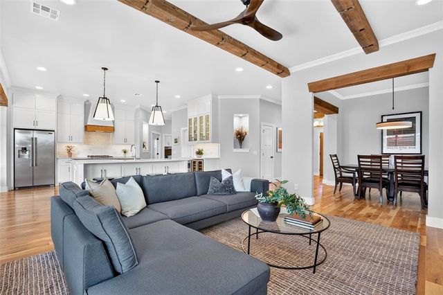 7508 Sunset Sail Avenue, Edmond, OK 73034