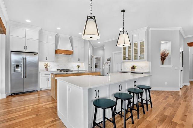 7508 Sunset Sail Avenue, Edmond, OK 73034
