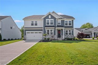 7564 Main Street, Olmsted Falls, OH 44138