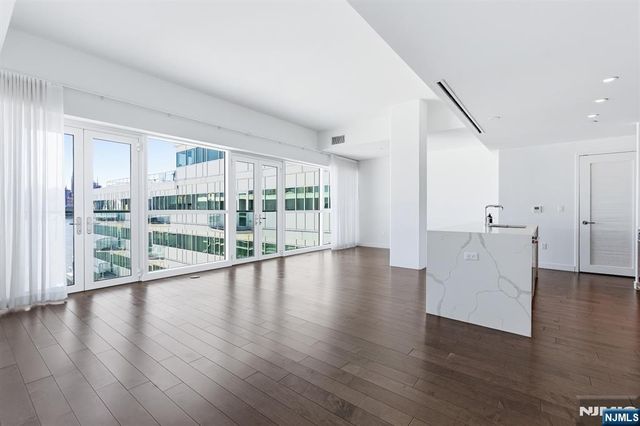 800 Ave At Port Imperial Boulevard 1010, Weehawken, NJ 07086