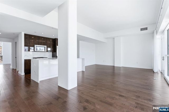 800 Ave At Port Imperial Boulevard 1010, Weehawken, NJ 07086