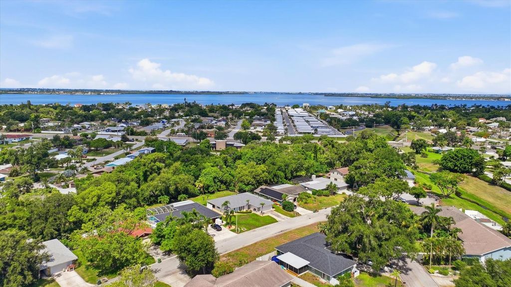2130 72ND STREET CIRCLE W, BRADENTON, FL 34209 — photo 5