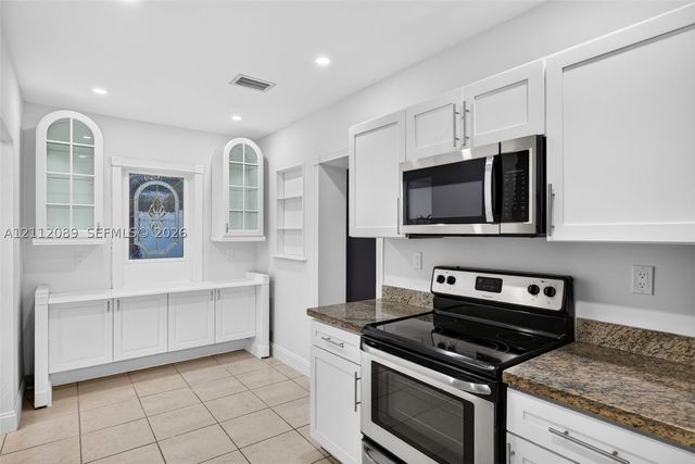 2017 NE 29th Ct, Fort Lauderdale, FL 33306