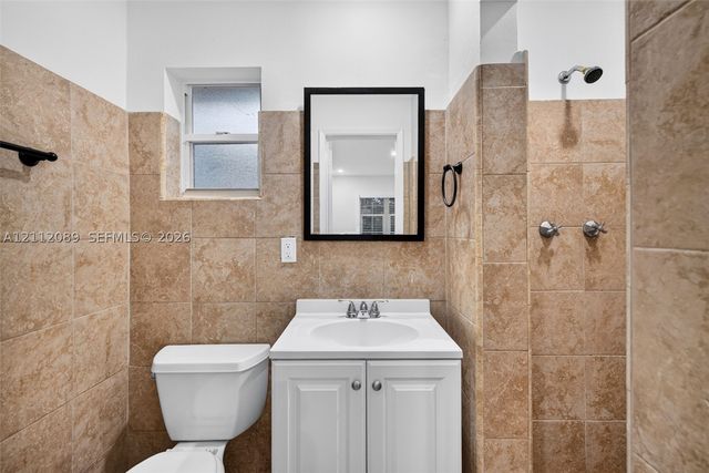 2017 NE 29th Ct, Fort Lauderdale, FL 33306