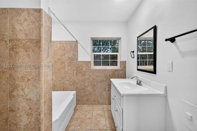 2017 NE 29th Ct, Fort Lauderdale, FL 33306
