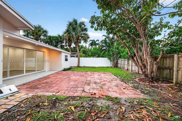 2017 NE 29th Ct, Fort Lauderdale, FL 33306