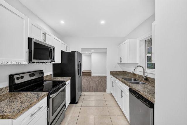 2017 NE 29th Ct, Fort Lauderdale, FL 33306