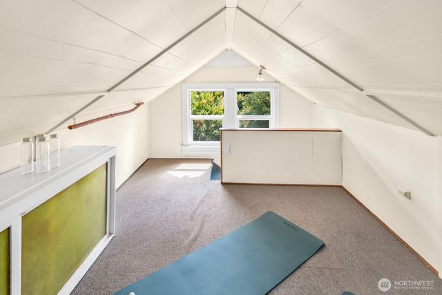 6322 5th Avenue NE, Seattle, WA 98115