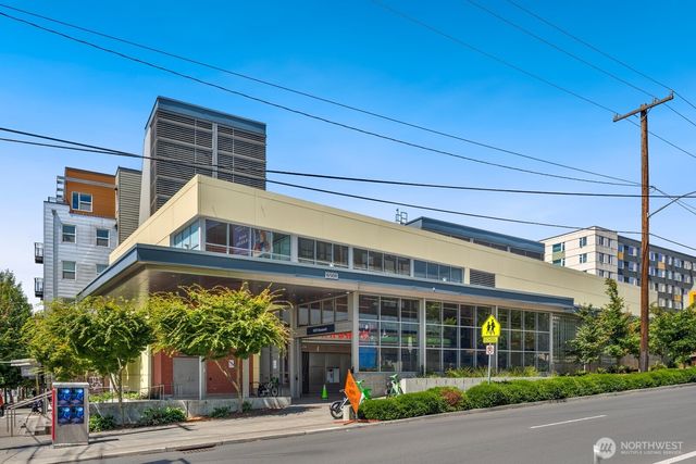 6322 5th Avenue NE, Seattle, WA 98115
