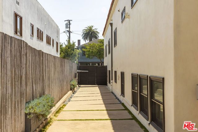 501 PIER Avenue, Santa Monica, CA 90405