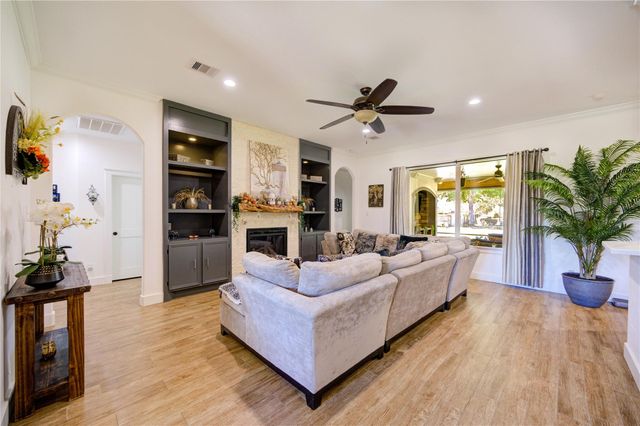 5319 Weston Drive, Fulshear, TX 77441