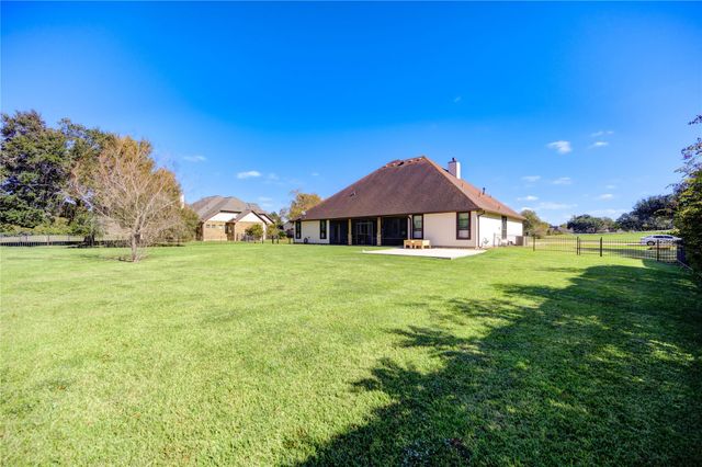 5319 Weston Drive, Fulshear, TX 77441