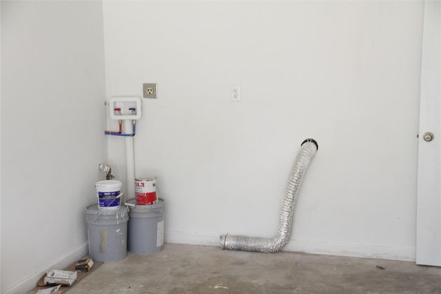 5400 E Sheldon Street B, Houston, TX 77008