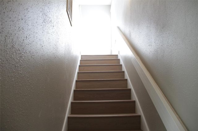 5400 E Sheldon Street B, Houston, TX 77008