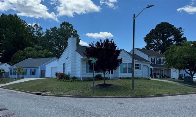 822 Estelle CT, Newport News, VA 23608