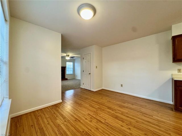 822 Estelle CT, Newport News, VA 23608