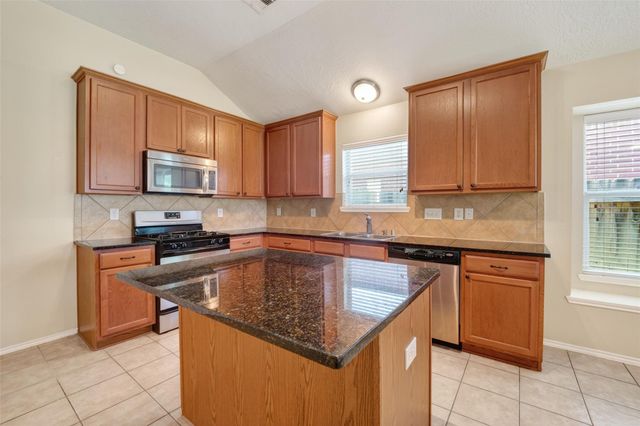 2507 Cypress Springs Court, Pearland, TX 77584