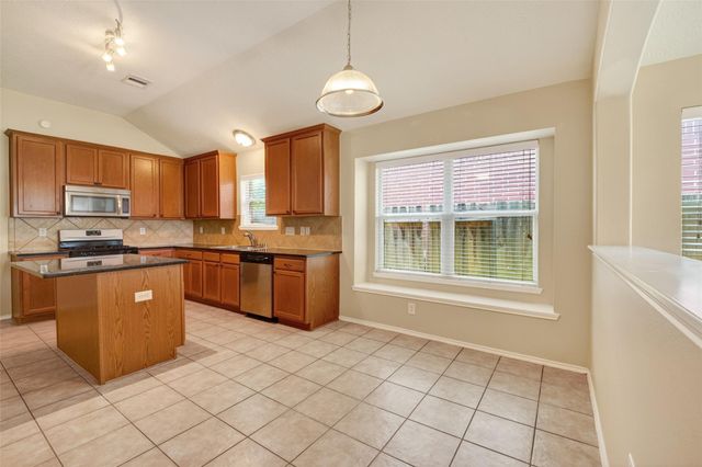 2507 Cypress Springs Court, Pearland, TX 77584