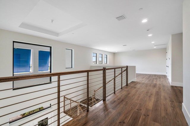 9148 CORAL ISLES Circle {Lot 13}, Palm Beach Gardens, FL 33412