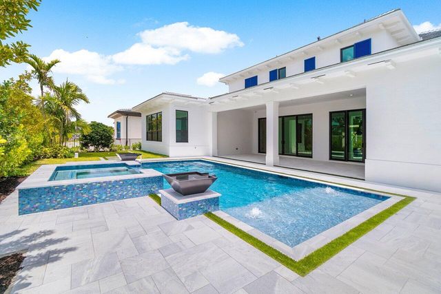 9148 CORAL ISLES Circle {Lot 13}, Palm Beach Gardens, FL 33412