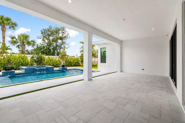 9148 CORAL ISLES Circle {Lot 13}, Palm Beach Gardens, FL 33412