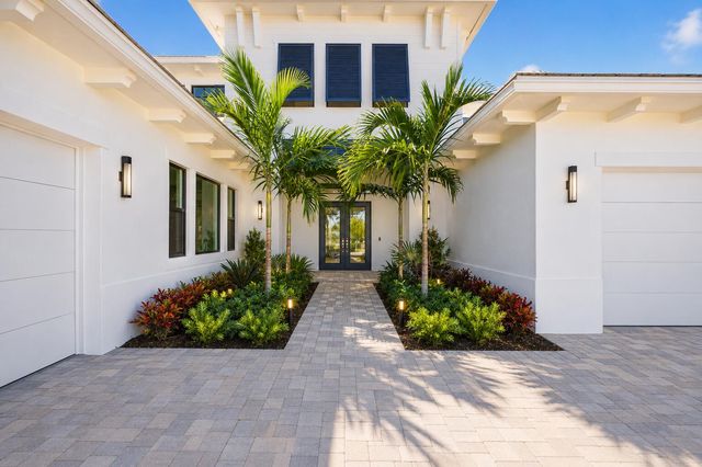 9148 CORAL ISLES Circle {Lot 13}, Palm Beach Gardens, FL 33412