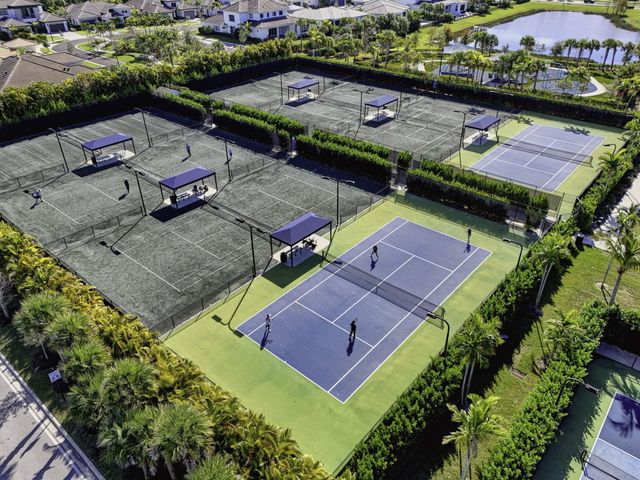 9148 CORAL ISLES Circle {Lot 13}, Palm Beach Gardens, FL 33412