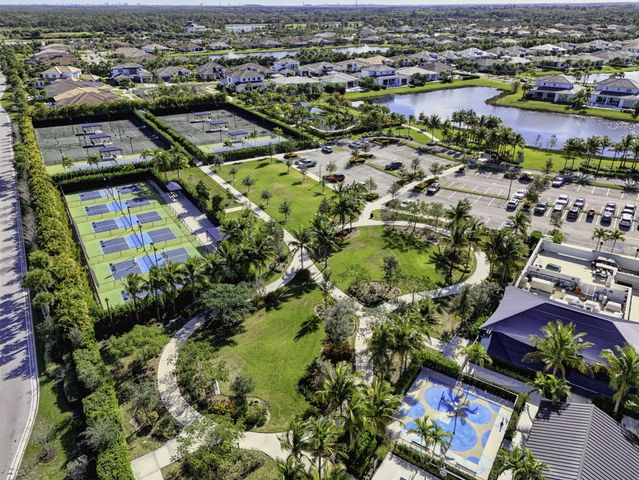 9148 CORAL ISLES Circle {Lot 13}, Palm Beach Gardens, FL 33412