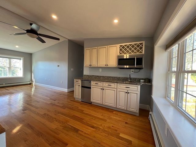 24 Ewell Ave 24, Lexington, MA 02421