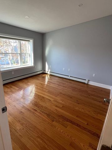 24 Ewell Ave 24, Lexington, MA 02421