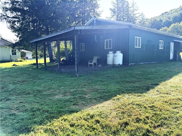 9609 State Highway 357, Franklin, NY 13775
