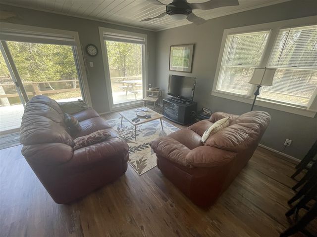 617 N Croswell Avenue, White Cloud, MI 49349