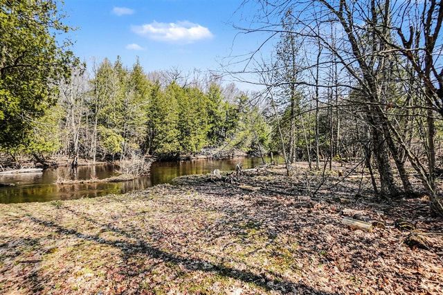 617 N Croswell Avenue, White Cloud, MI 49349