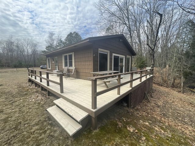 617 N Croswell Avenue, White Cloud, MI 49349