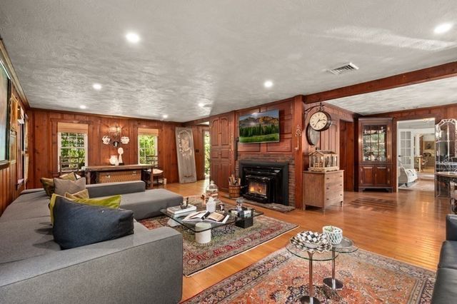 70 Osgood Street, Andover, MA 01810